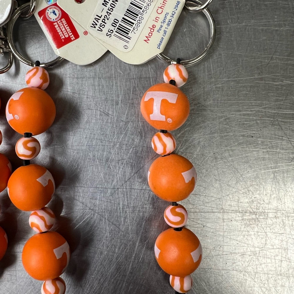 COPY - Set of 7 Tennessee Vols Handmade Clay Beads Keychains NWT - Picture 2 of 4